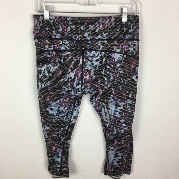 Lululemon Run: Top Speed Crop Floral Sport Tranquil Blue Multi / Black size 8 - Picture 6 of 7